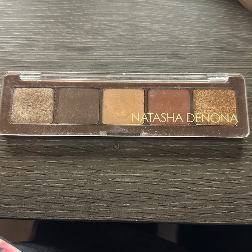 Never been used Natasha Denona eyeshadow pallet